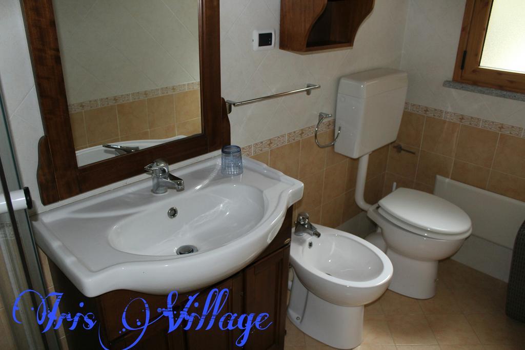 Iris Village San Sostene 外观 照片